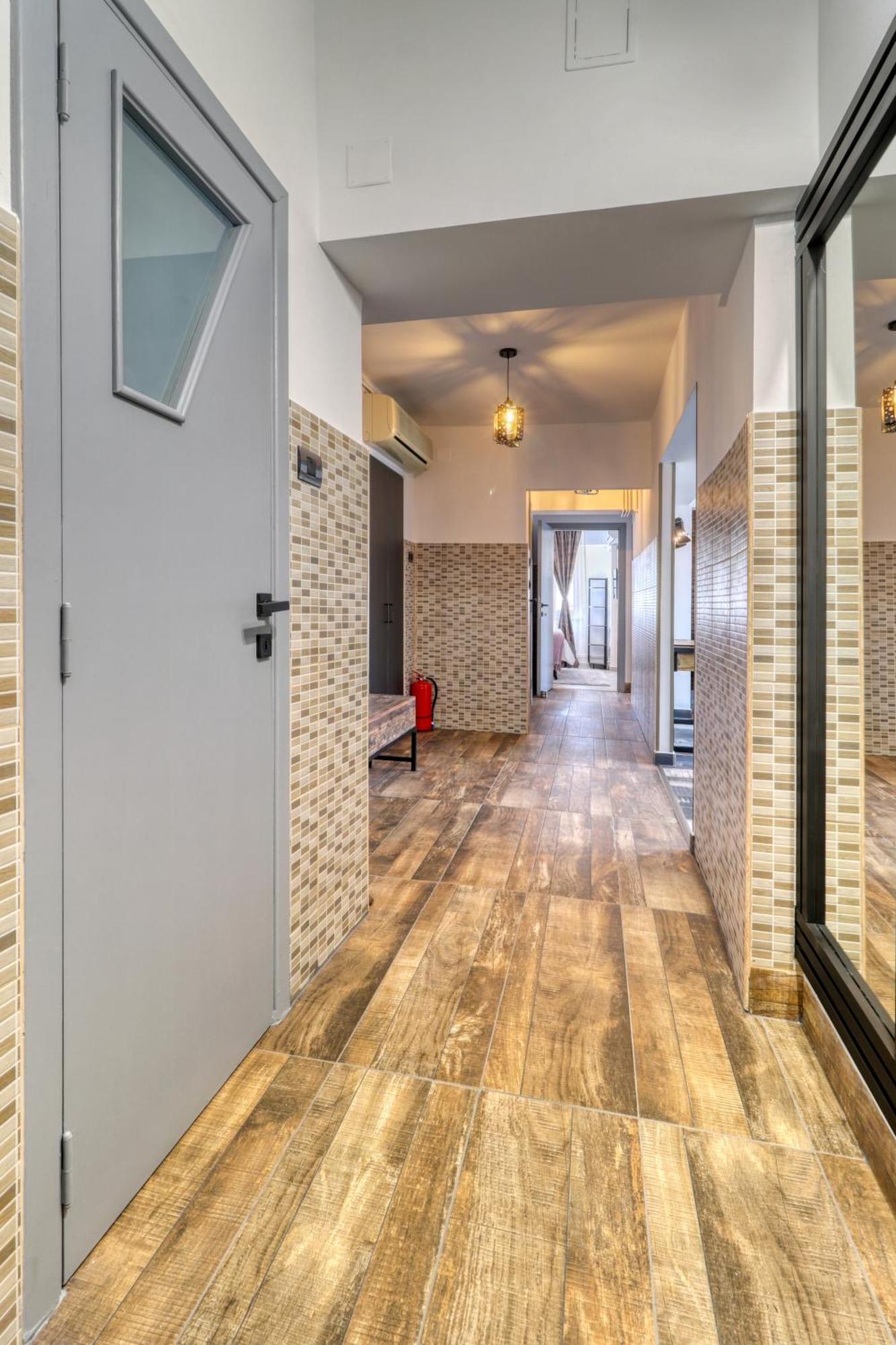Rdi Elegance Apartment Downtown Bukarest Kültér fotó